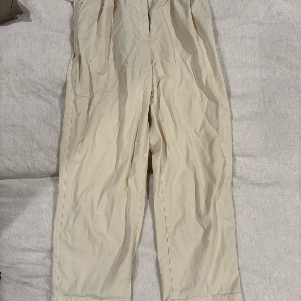 Aritizia Cream Chinos Relaxed Fit - Picture 2 of 5